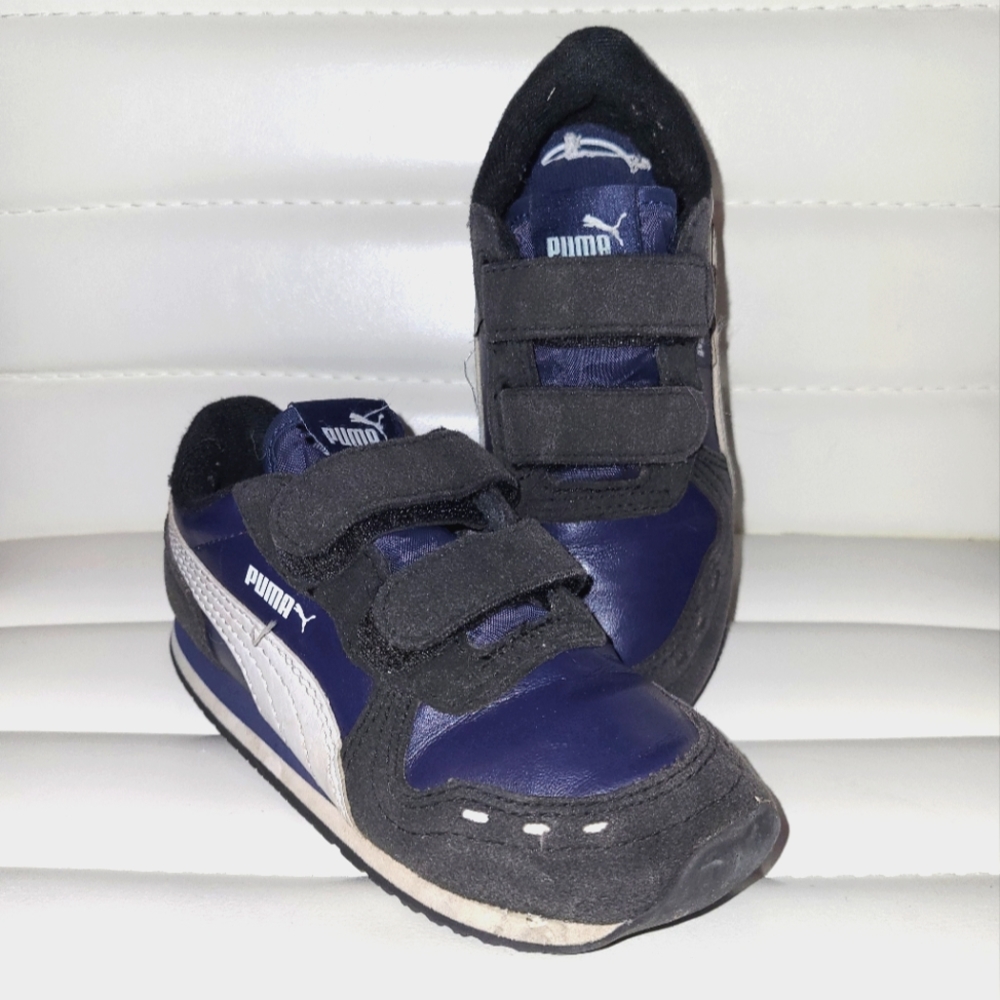 Kid's Shoes: Size 9, Puma